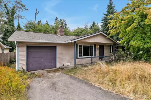 567 NE Cottonwood Dr, Bremerton, WA 98311