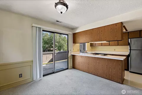 9922 NE 144th Ln #502, Kirkland, WA 98034 photo 13