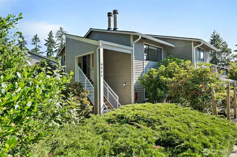 9922 NE 144th Ln #502, Kirkland, WA 98034 photo 2