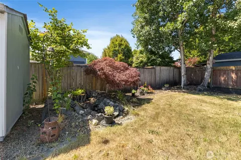 Exterior - 415 Eldredge Ave NW, Orting, WA 98360 photo 4 of 6