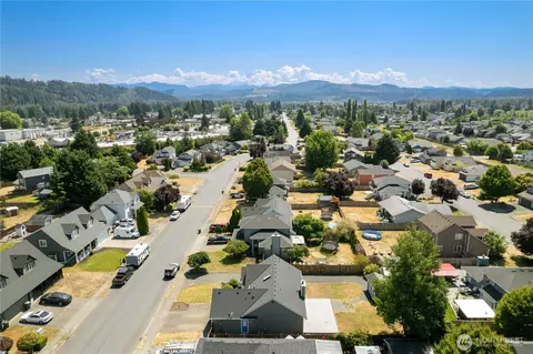 View/Area - 415 Eldredge Ave NW, Orting, WA 98360 photo 1 of 3