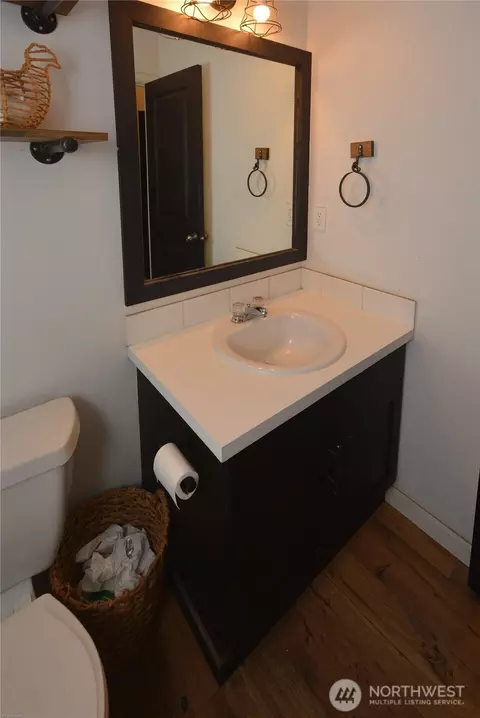 Bath - 7281 Radius Loop SE, Lacey, WA 98513 photo 4 of 4