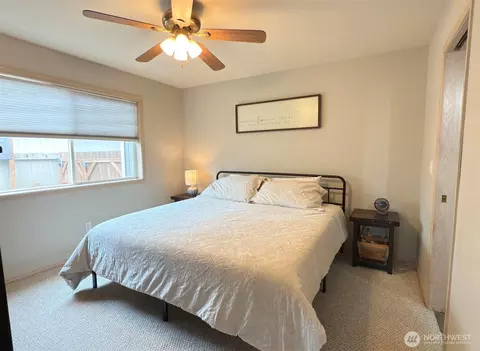 Bedroom - 304 SW Coplan St, Orting, WA 98360 photo 3 of 4