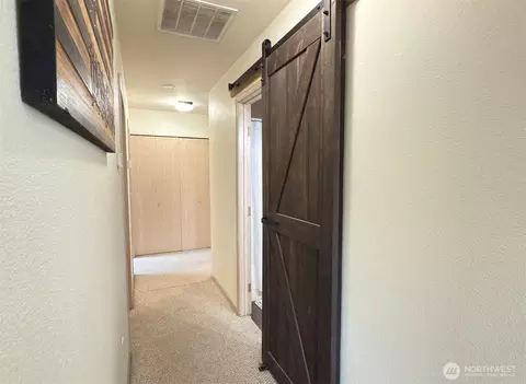 Entry Way - 304 SW Coplan St, Orting, WA 98360 photo 3 of 3