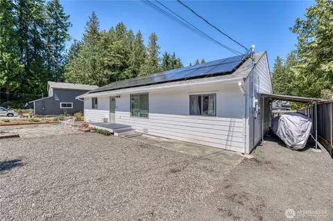 7325 E Maple St, Port Orchard, WA 98366