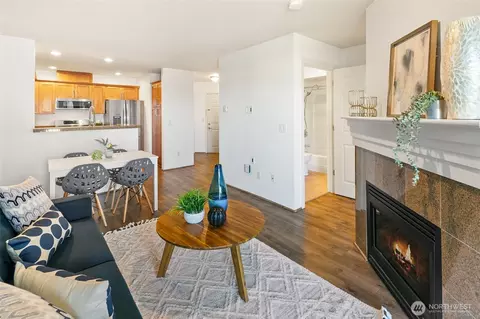 123 Queen Anne Ave N #404, Seattle, WA 98109