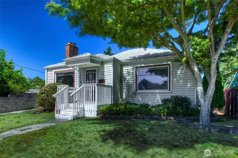 1661 S 44th St, Tacoma, WA 98418