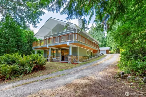61 Olympic Ln, Port Ludlow, WA 98365