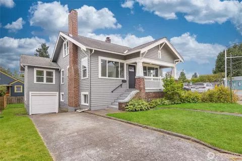 1611 NE 82nd St, Seattle, WA 98115