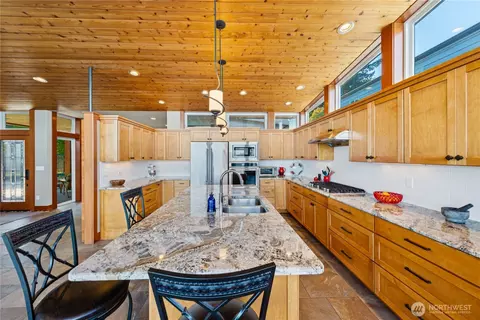 321 E Park Dr, Anacortes, WA 98221 photo 11