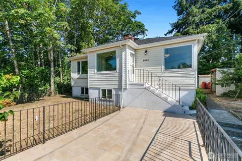 3942 S Pilgrim St, Seattle, WA 98118