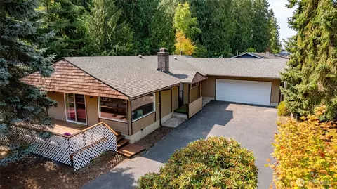 2920 Comanche Dr, Mount Vernon, WA 98273