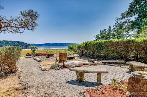 184 Bee Mill Rd, Brinnon, WA 98320
