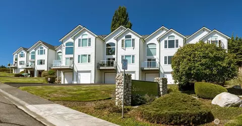 730 SW 19th Ct #B1, Oak Harbor, WA 98277