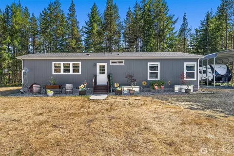 792 E Jensen Rd, Shelton, WA 98584