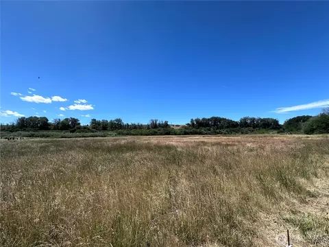 11485 N Nnn N Thorp Hwy, Thorp, WA 98946