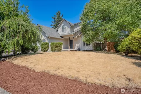 8626 Christa Dr NE, Lacey, WA 98516