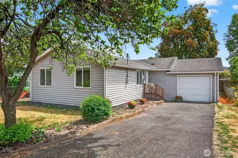 1302 Pacific Ave S, Kelso, WA 98626