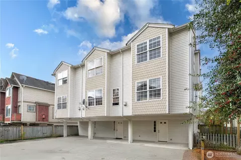 8526 Nesbit Ave N #F, Seattle, WA 98103