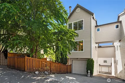 6716 California Ave SW #D, Seattle, WA 98136