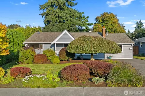 912 7th Ave N, Edmonds, WA 98020