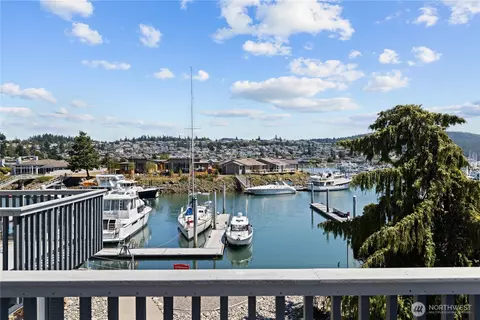 2001 Skyline Way #206, Anacortes, WA 98221
