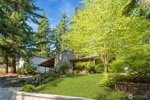 19726 Forest Park Dr NE, Shoreline, WA 98155