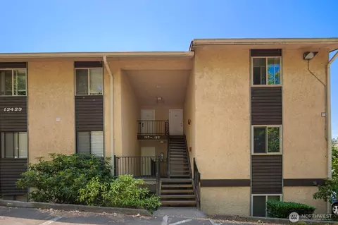 12423 NE 145th Pl #B160, Kirkland, WA 98034