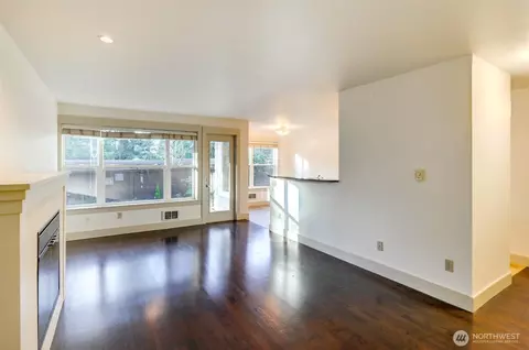 23015 Edmonds Way #A103, Edmonds, WA 98020