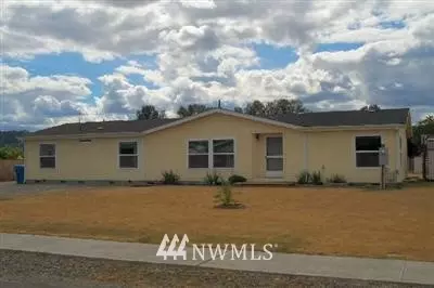 605 Coe SW, Orting, WA 98360 photo 1
