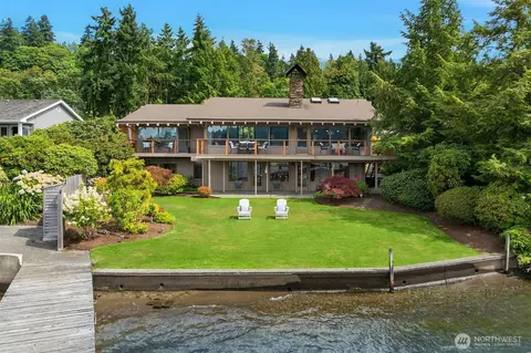 4723 Lakehurst Ln, Bellevue, WA 98006