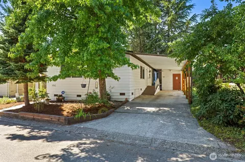 19511 129th Ave NE, Bothell, WA 98011