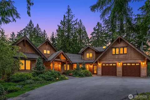 9721 NE Charisma Cir, Bainbridge Island, WA 98110