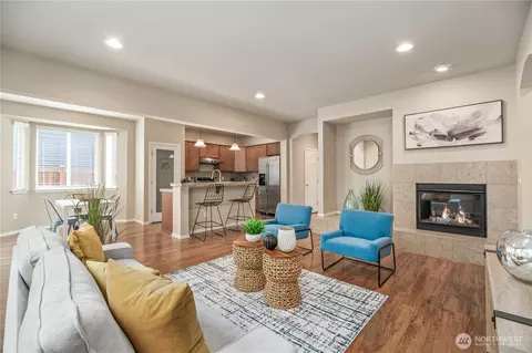Living - 22819 41st Ave SE, Bothell, WA 98021 photo 3 of 3
