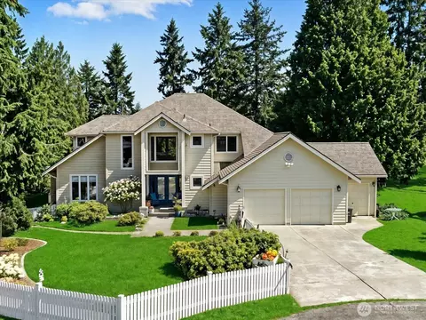 30 Muir Ct, Port Ludlow, WA 98365
