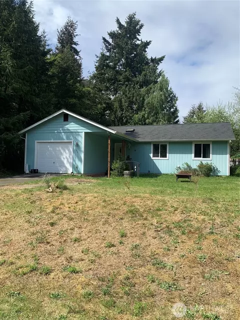 153 1st St, Port Hadlock, WA 98339