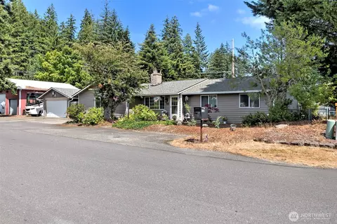1206 N 8th St, Shelton, WA 98584