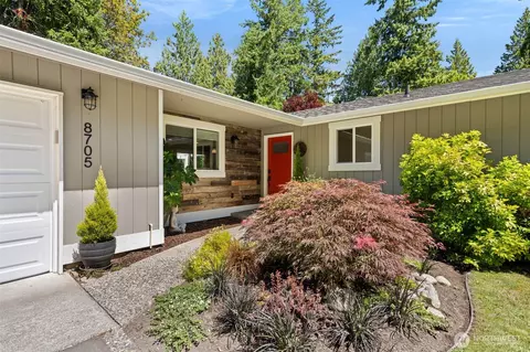 8705 71st St NW, Gig Harbor, WA 98335