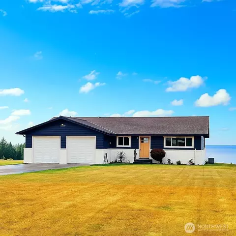 931 Karen Ann Dr, Camano Island, WA 98282