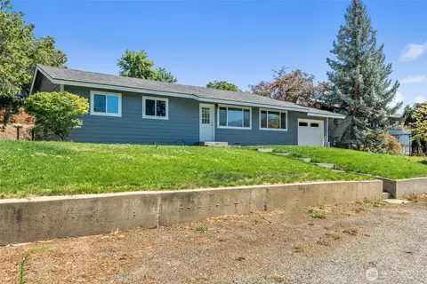 17 S Lombard Ave S, East Wenatchee, WA 98802