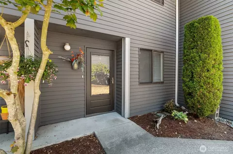 9725 Bristonwood Dr W #2B, University Place, WA 98467