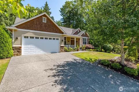 4723 Beaver Pond Dr N, Mount Vernon, WA 98274