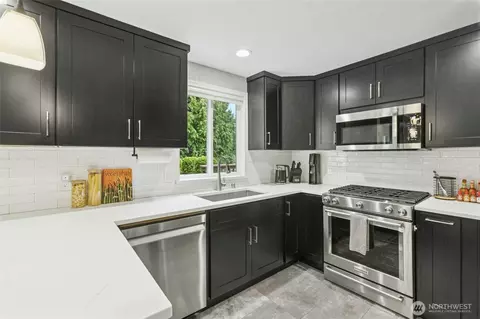 Kitchen - 211 200th Pl SE, Bothell, WA 98012 photo 1 of 4