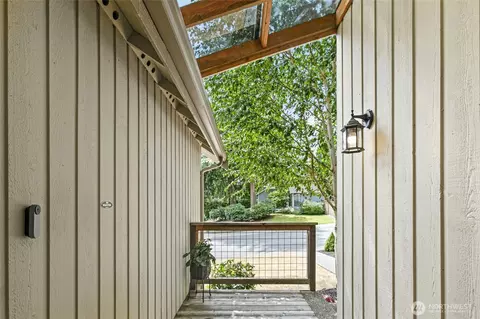 Exterior - 211 200th Pl SE, Bothell, WA 98012 photo 3 of 11