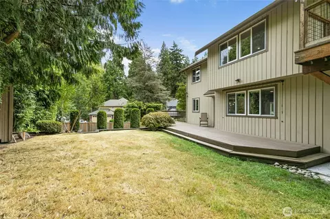 Exterior - 211 200th Pl SE, Bothell, WA 98012 photo 4 of 11