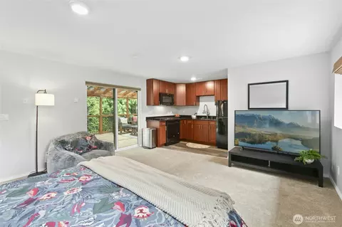 Bedroom - 211 200th Pl SE, Bothell, WA 98012 photo 3 of 5