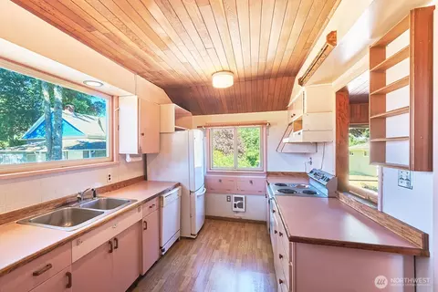 4109 K Pl, Seaview, WA 98644 photo 11