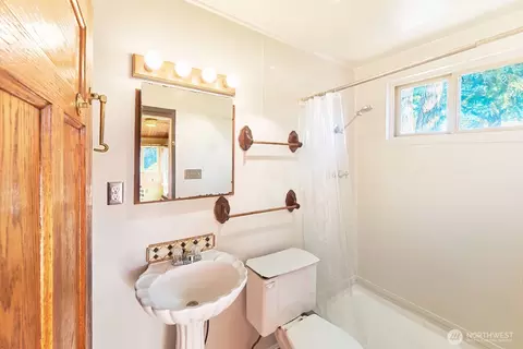 4109 K Pl, Seaview, WA 98644 photo 9