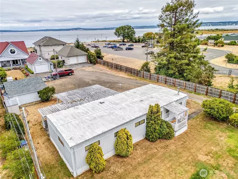 8712 NE 8678 Ne Point No Point Rd, Hansville, WA 98340