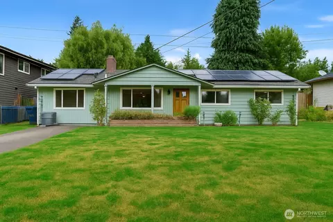 1423 212th Pl SW, Lynnwood, WA 98036